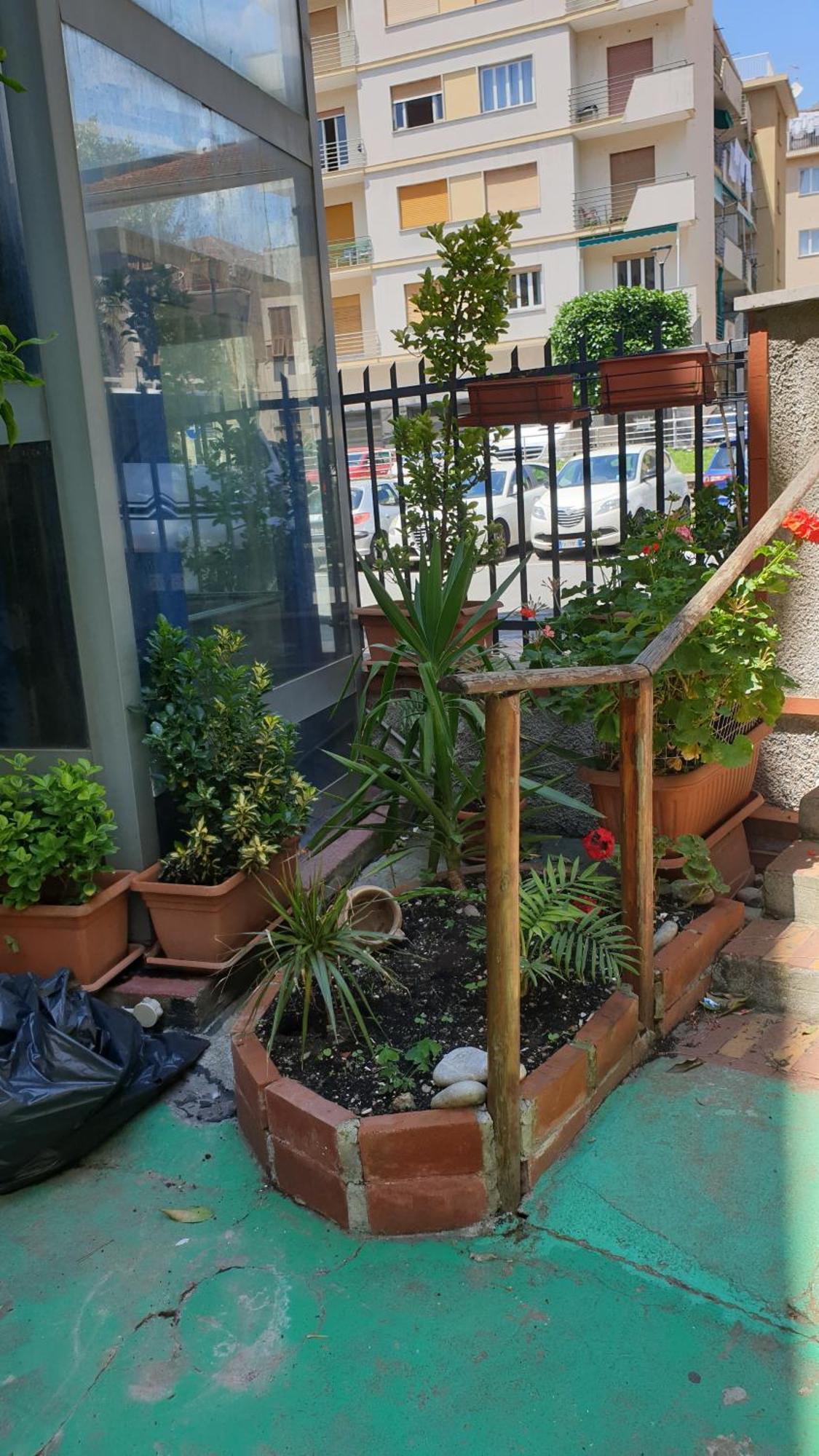 Piccolo Hotel Holiday Center Finale Ligure Exterior photo